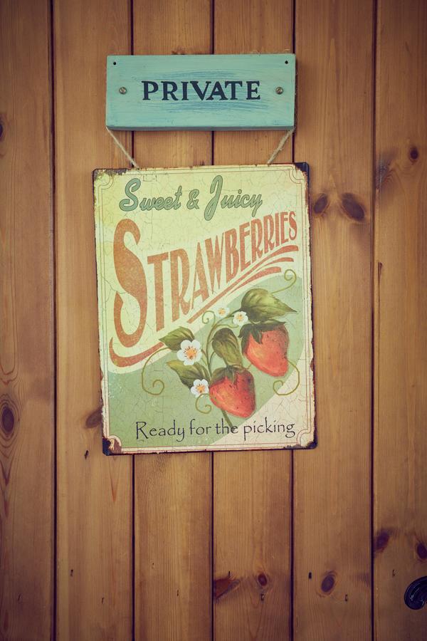 Strawberry Cottage B&B Hedge End Exteriör bild