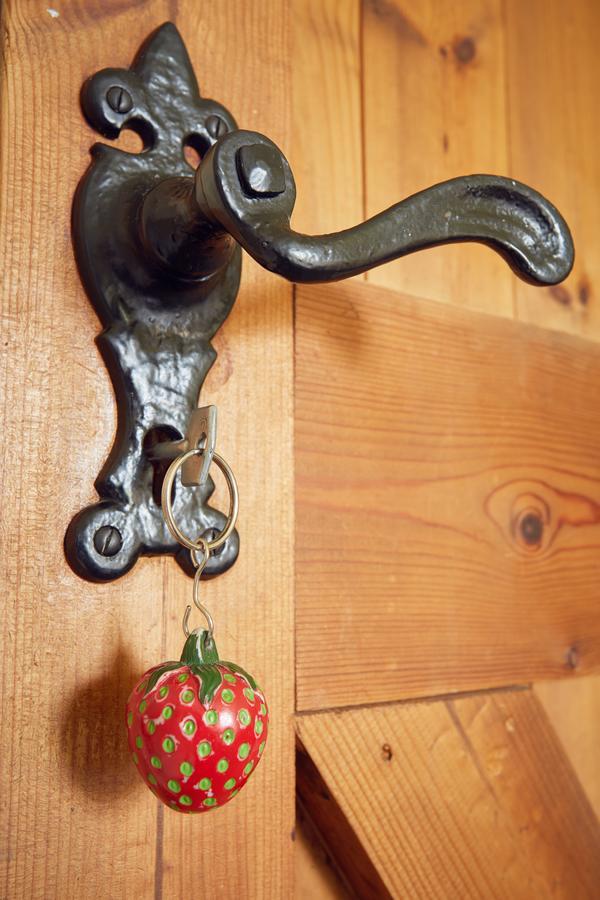 Strawberry Cottage B&B Hedge End Exteriör bild